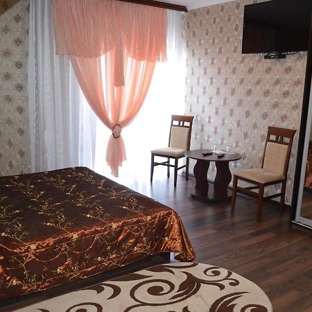 Hotel Fiyesta Starokostyantyniv Luaran gambar